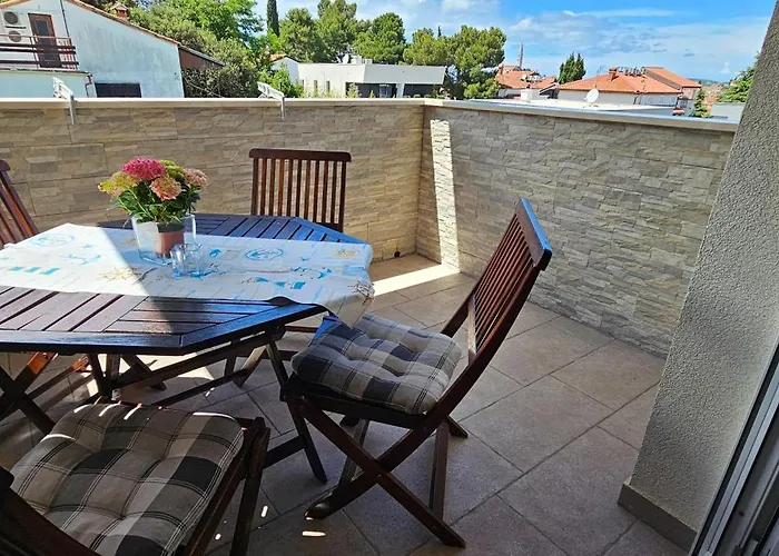 With Parking Space - 16498 * Rovinj